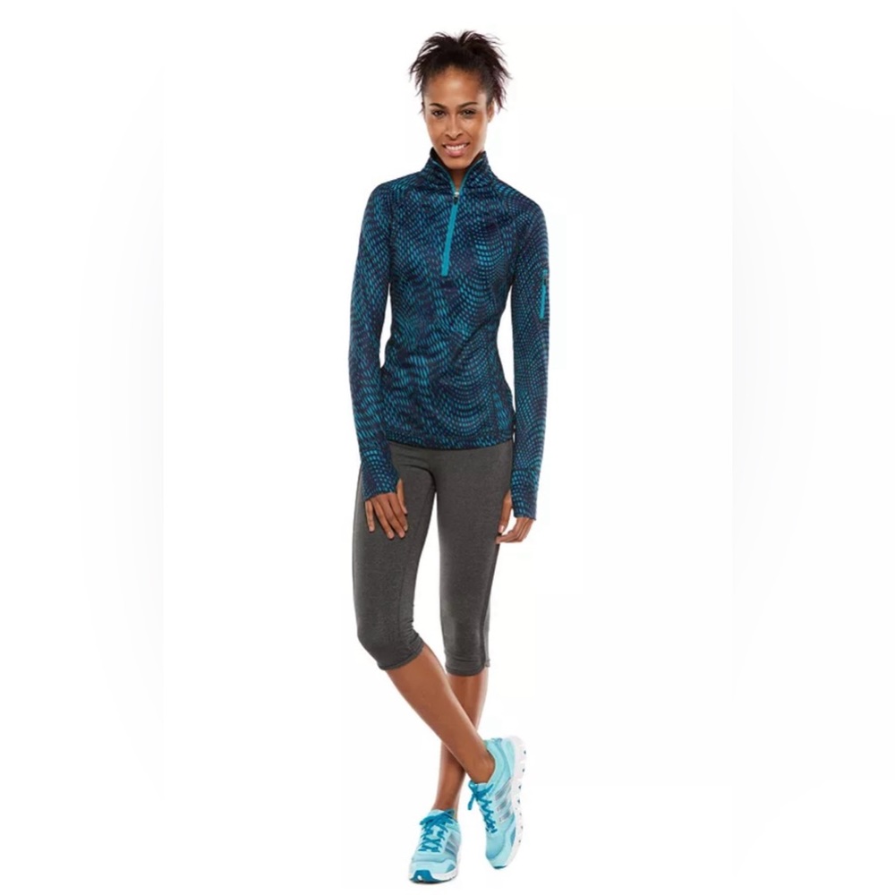 Tek Gear Quarter-Zip Printed Fleece-Lined Workout Jacket is a size XS.